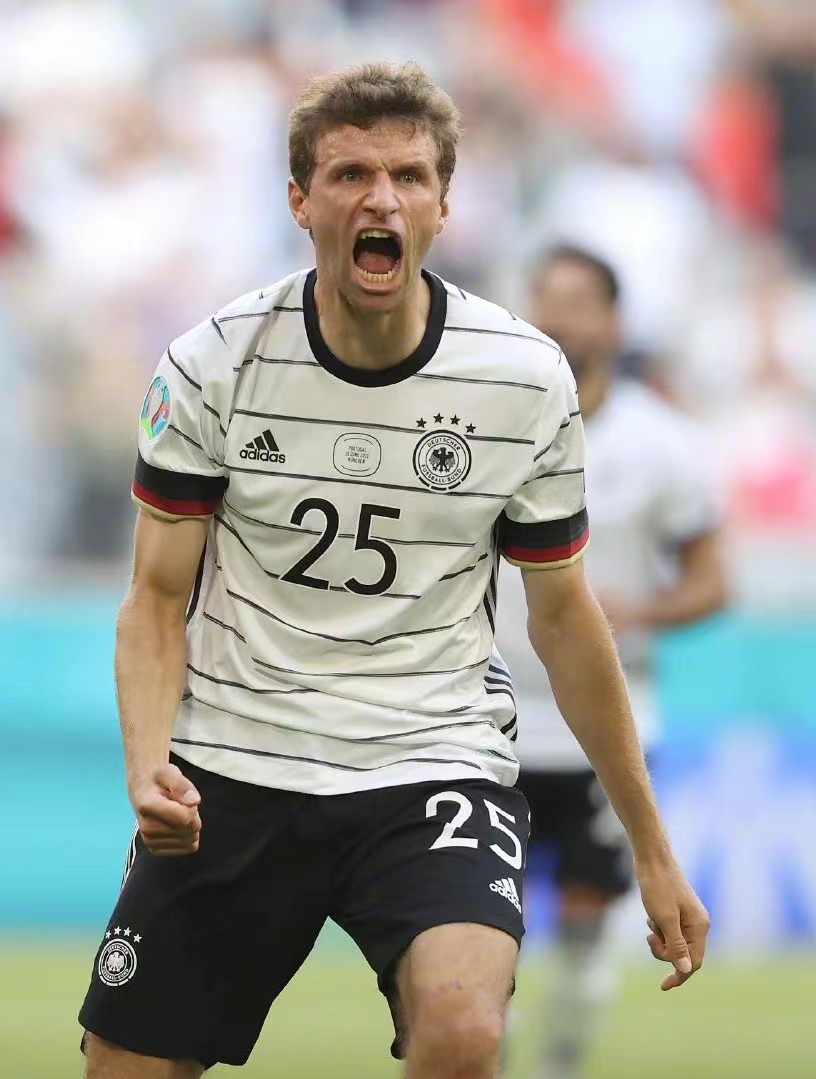 雷火电竞网址-波尔图力克阿森纳，托马斯穆勒梅开二度世界杯