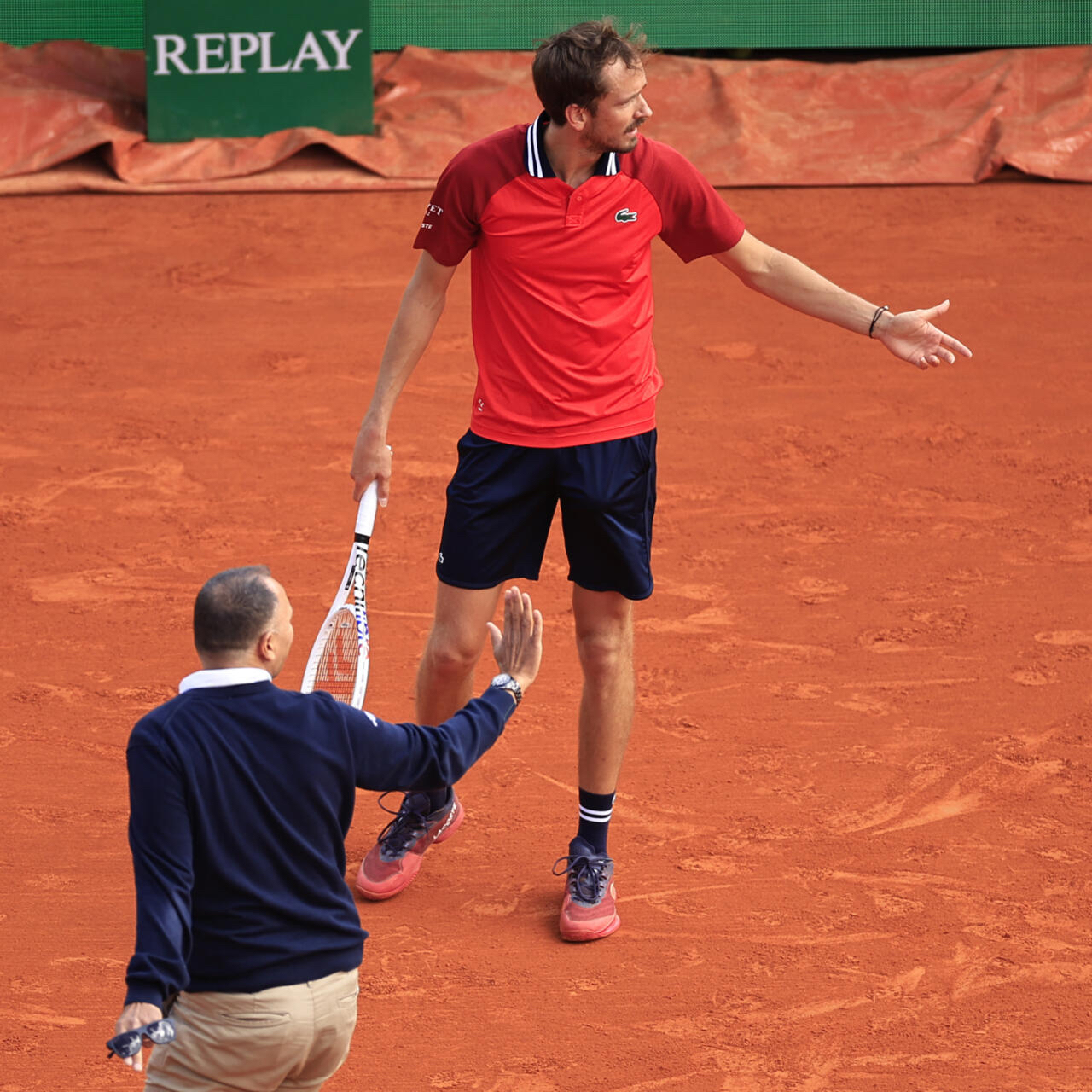 戴维斯杯逆转美网，梅德韦杰夫高光表现的简单介绍