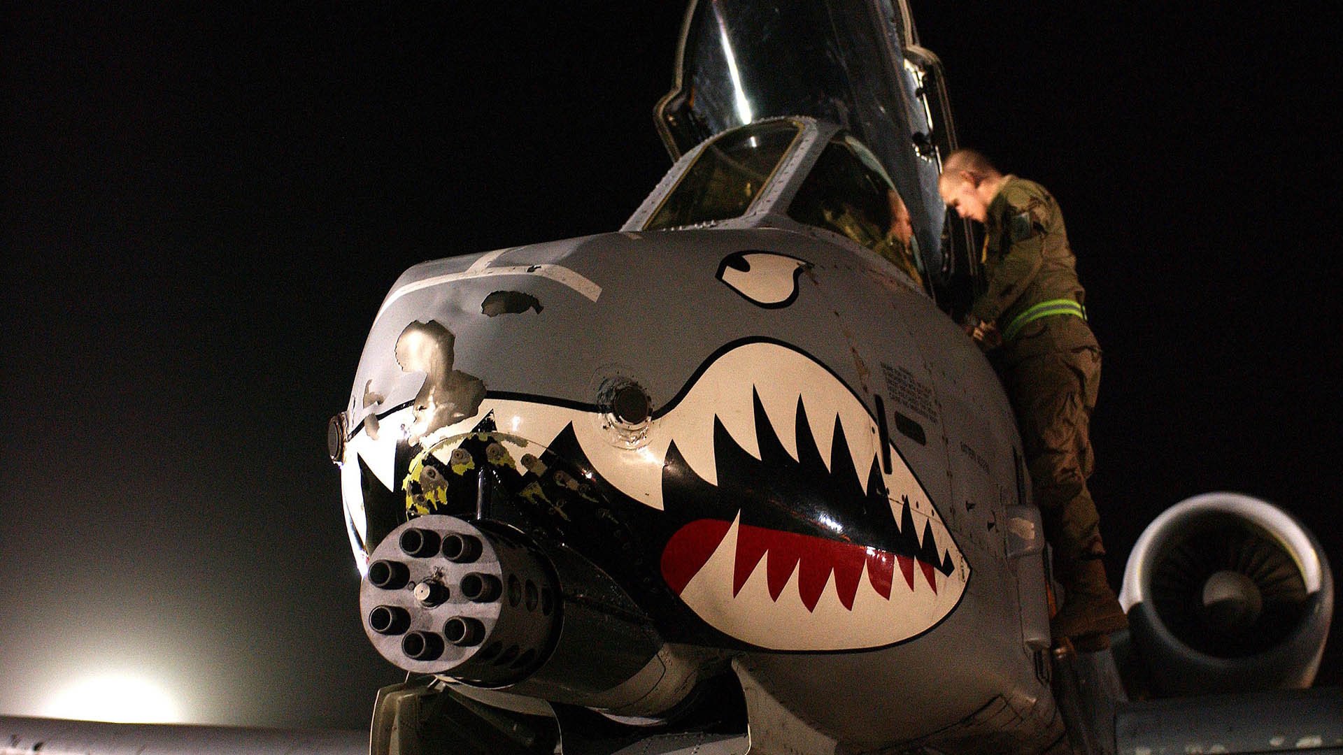 双王记，当足球的旧神退位，篮球的新王加冕